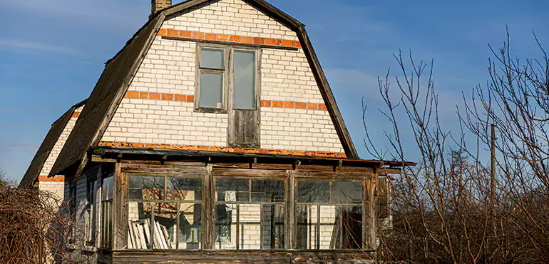Types of Houses We Buy Without Repairs in Pomona, CA